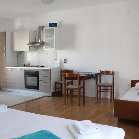 Joso Guest house 3*