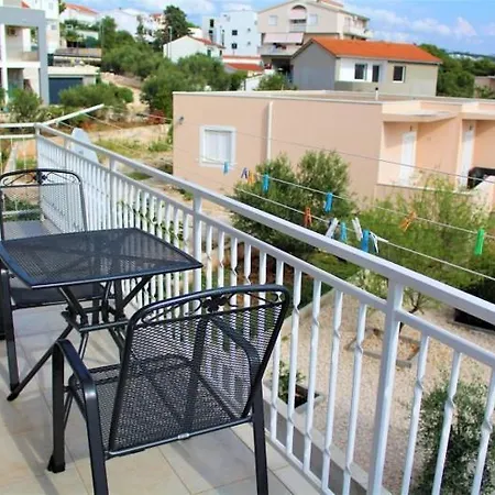 Joso Гостевой дом Примоштен